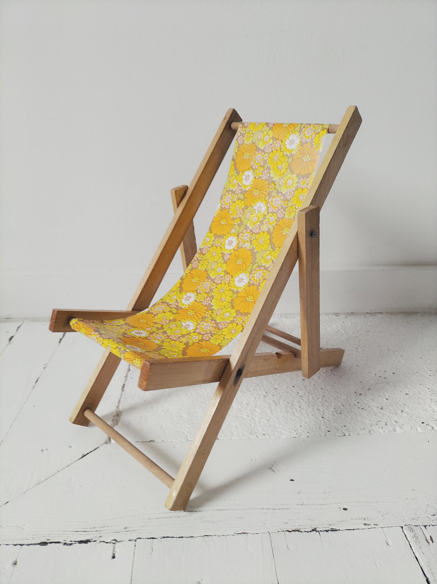 Chaise longue miniature