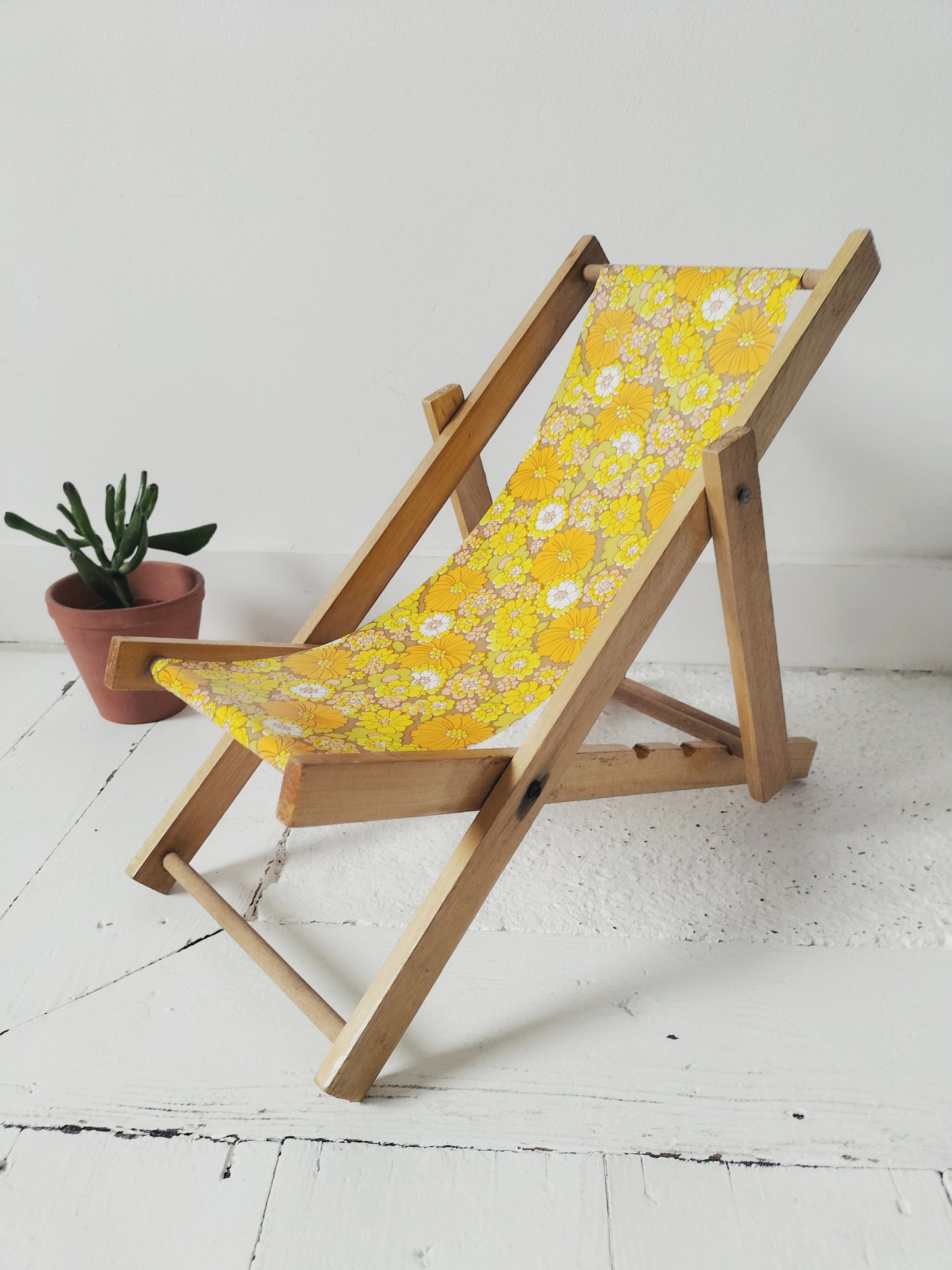Chaise longue miniature