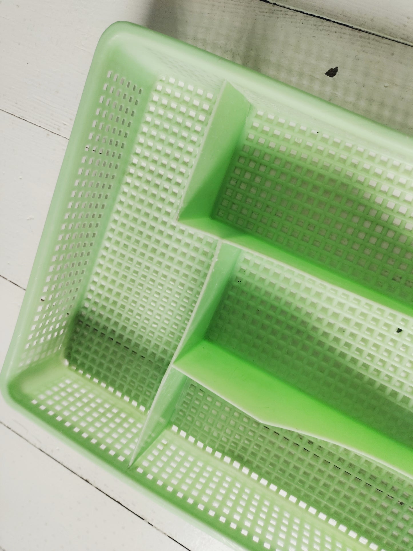 Range couverts en plastique