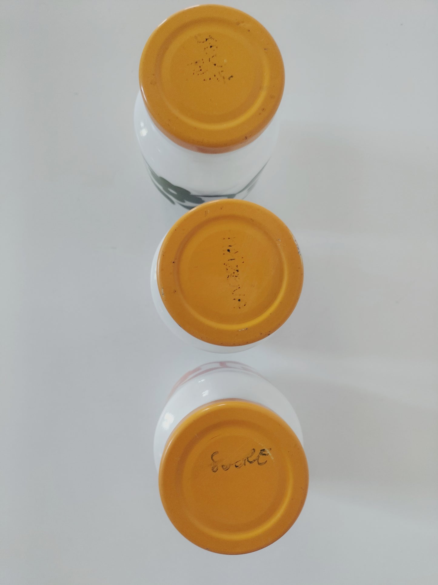 Trio de bocaux/ pots en opaline