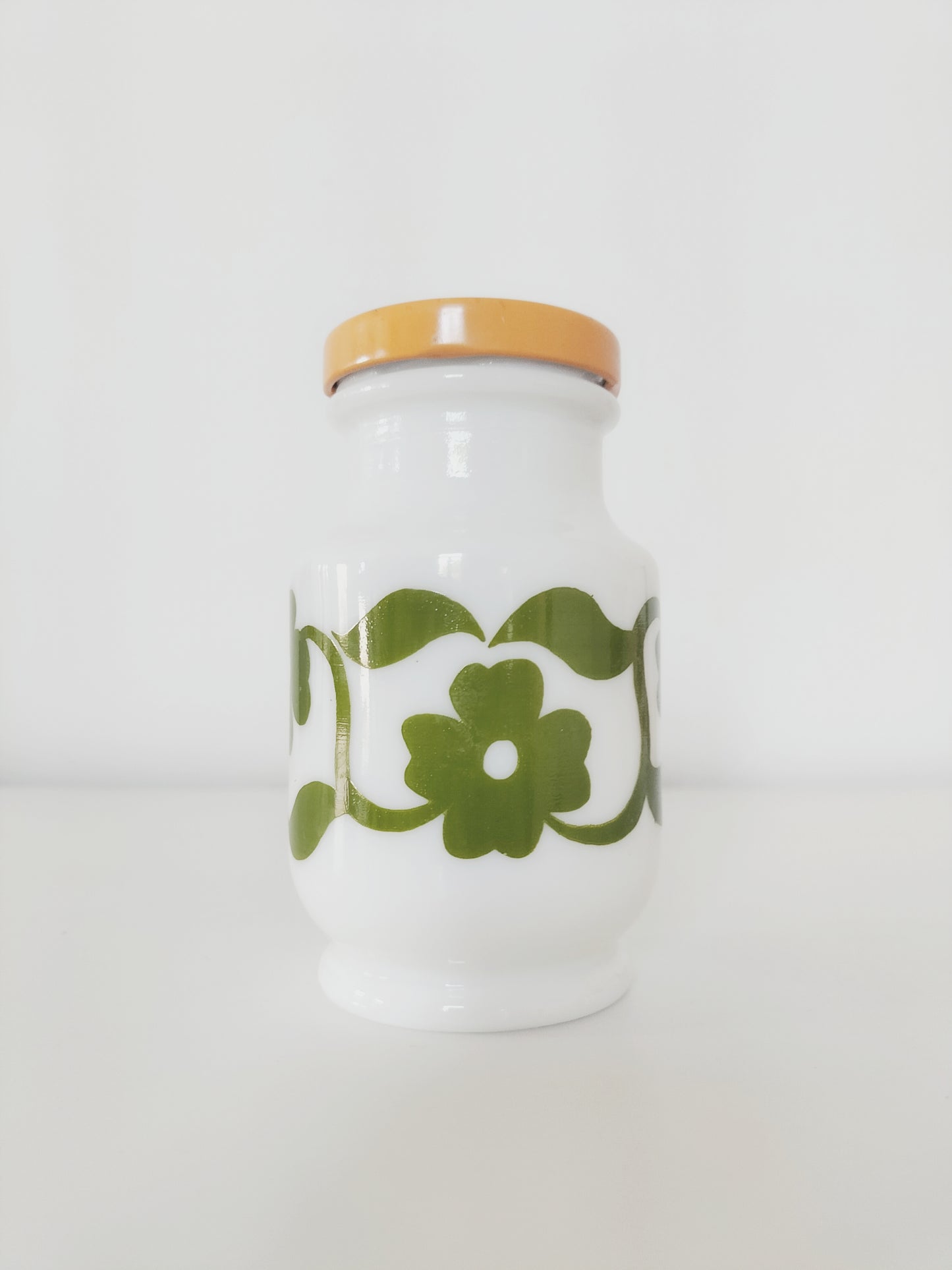 Trio de bocaux/ pots en opaline
