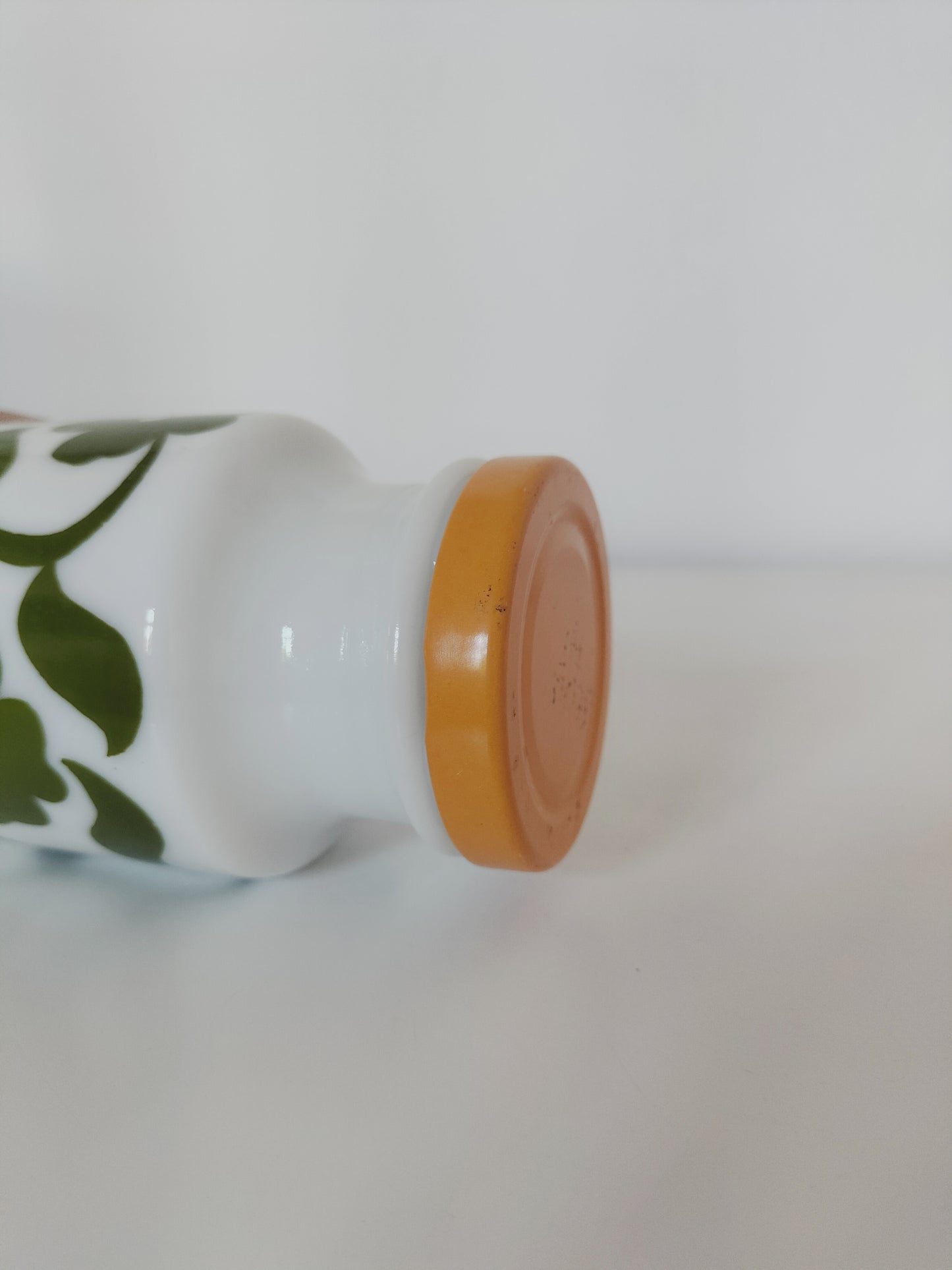 Trio de bocaux/ pots en opaline