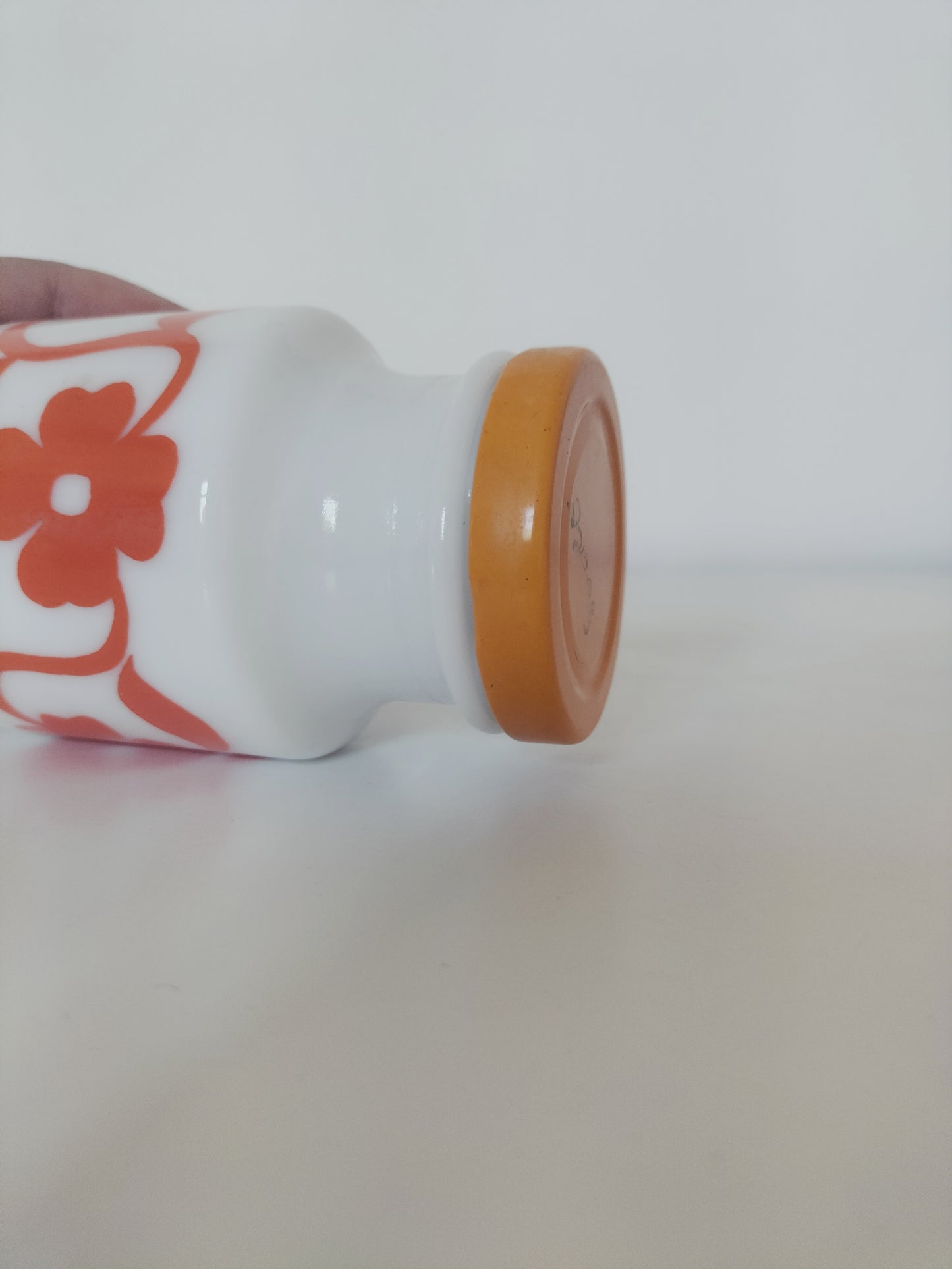 Trio de bocaux/ pots en opaline
