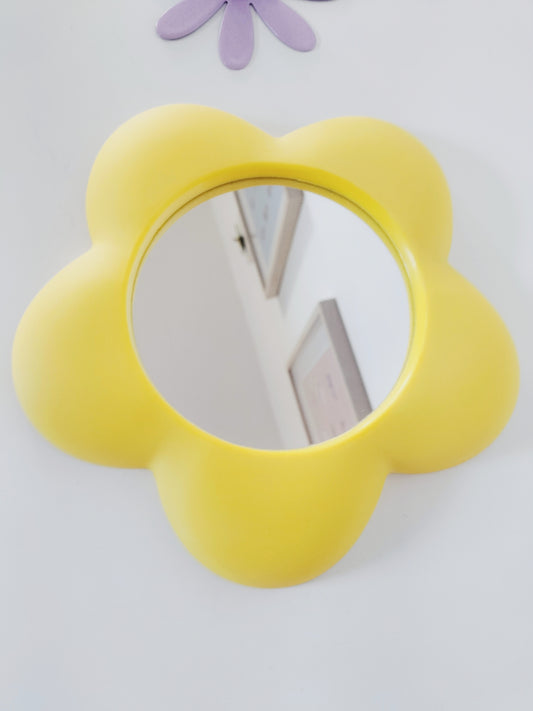 Petit miroir mural fleur
