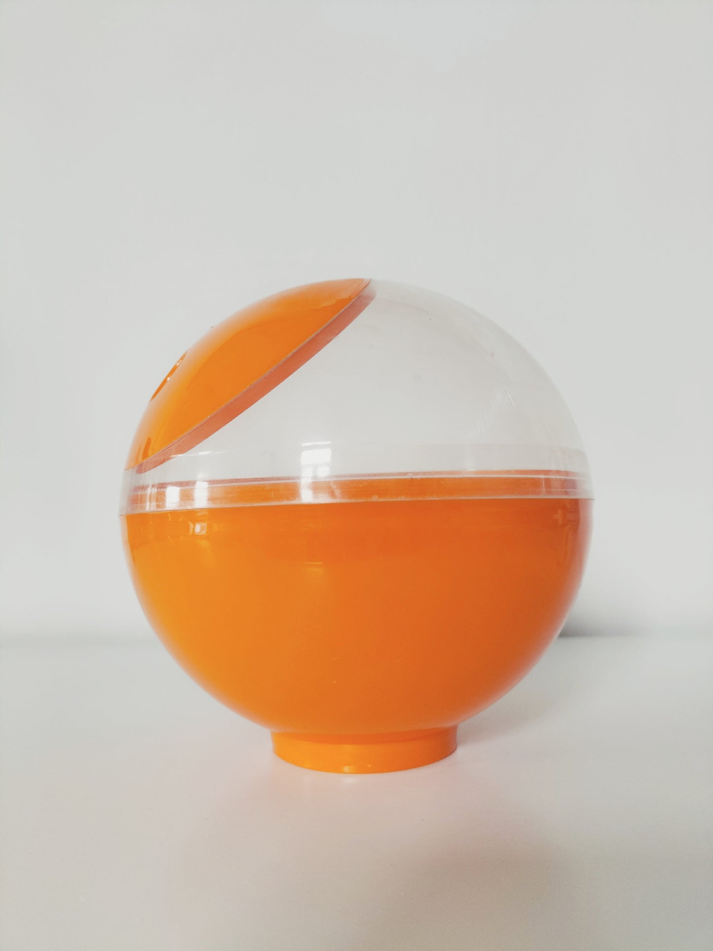 Boîte boule vintage