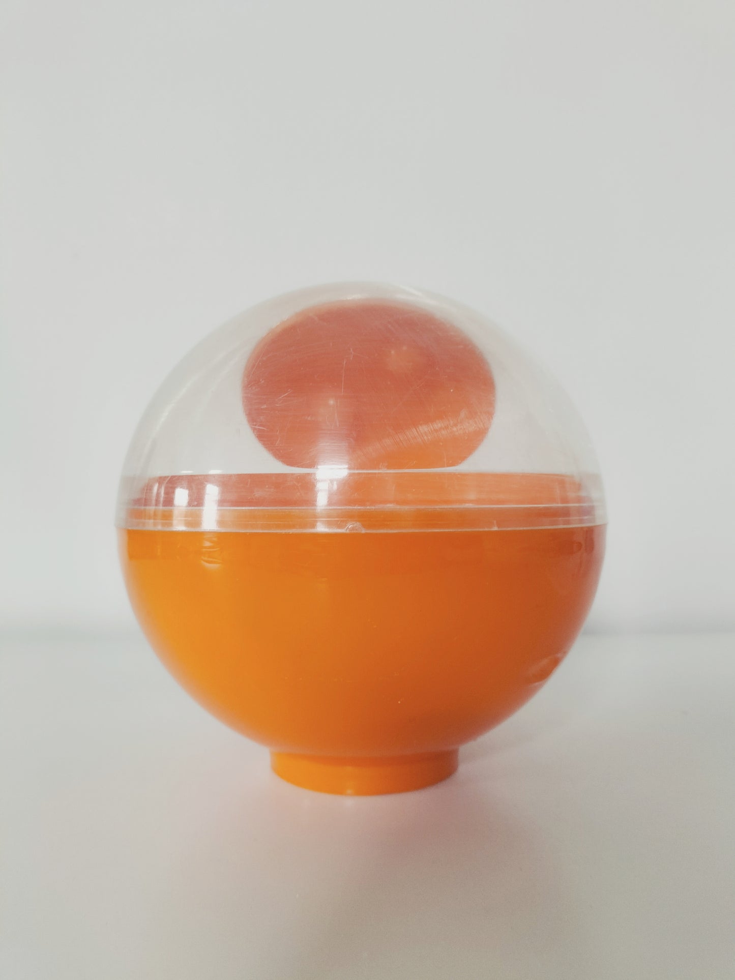 Boîte boule vintage