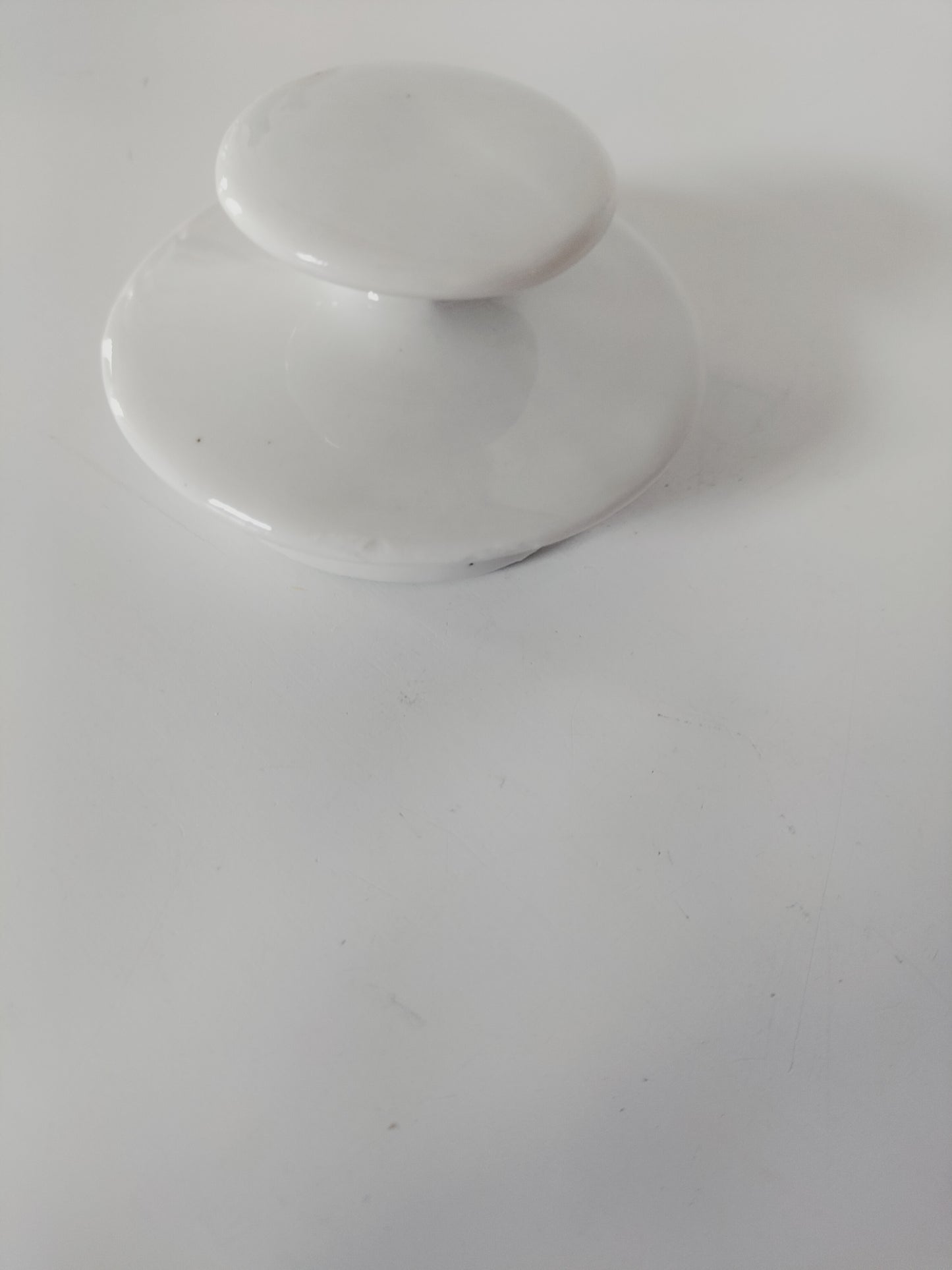 Sucrier/ boîte en porcelaine