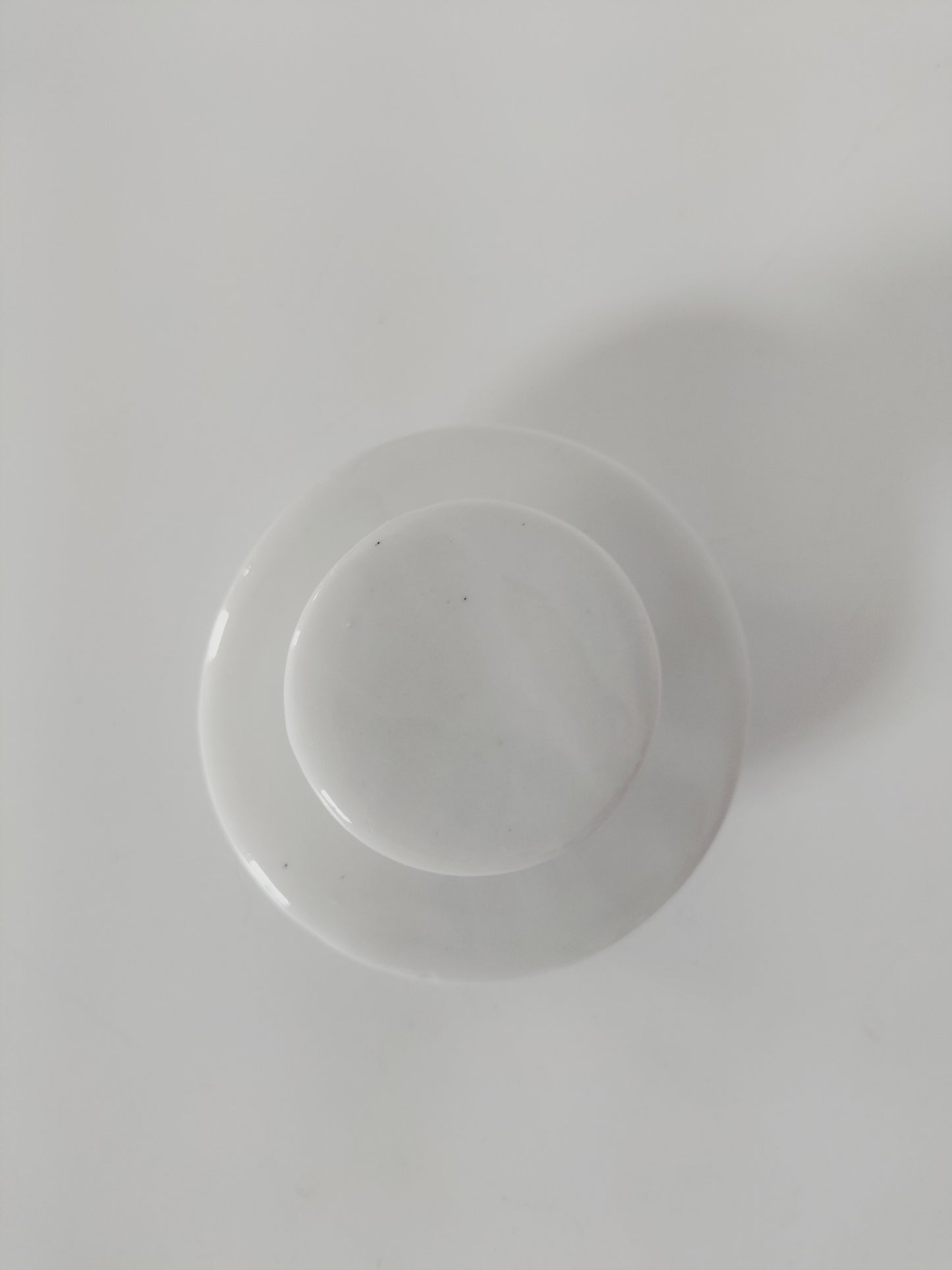 Sucrier/ boîte en porcelaine