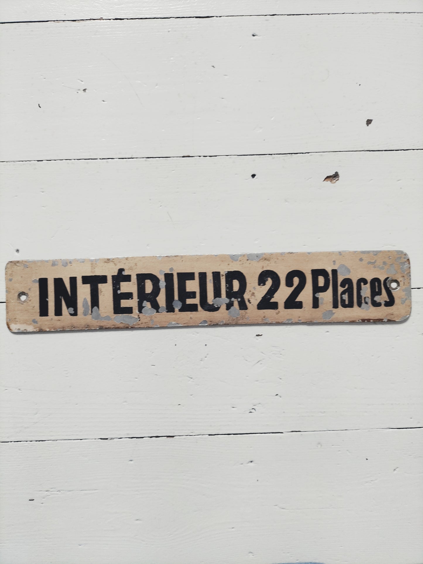 Ancienne petite plaque métallique murale