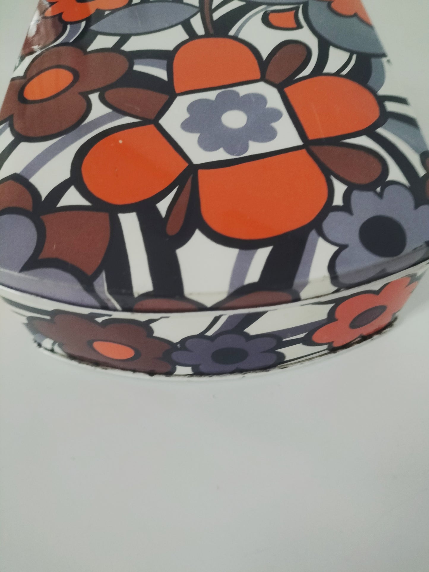 Boîte métallique vintage