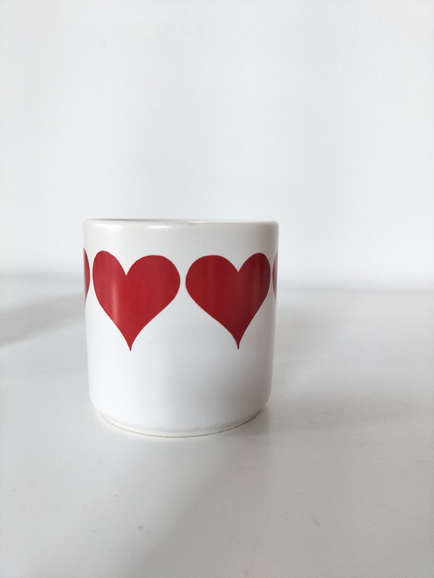 3 tasses décor coeurs de