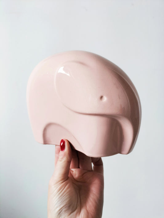 Éléphant rose en porcelaine