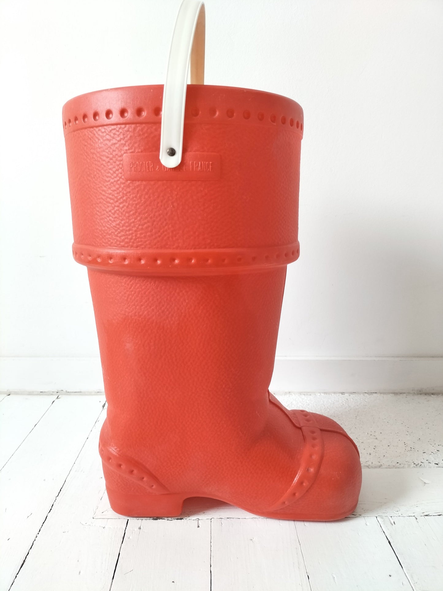 Énorme botte de Noël publicitaire Procter & Gamble France - ancien contenant de lessive Ariel