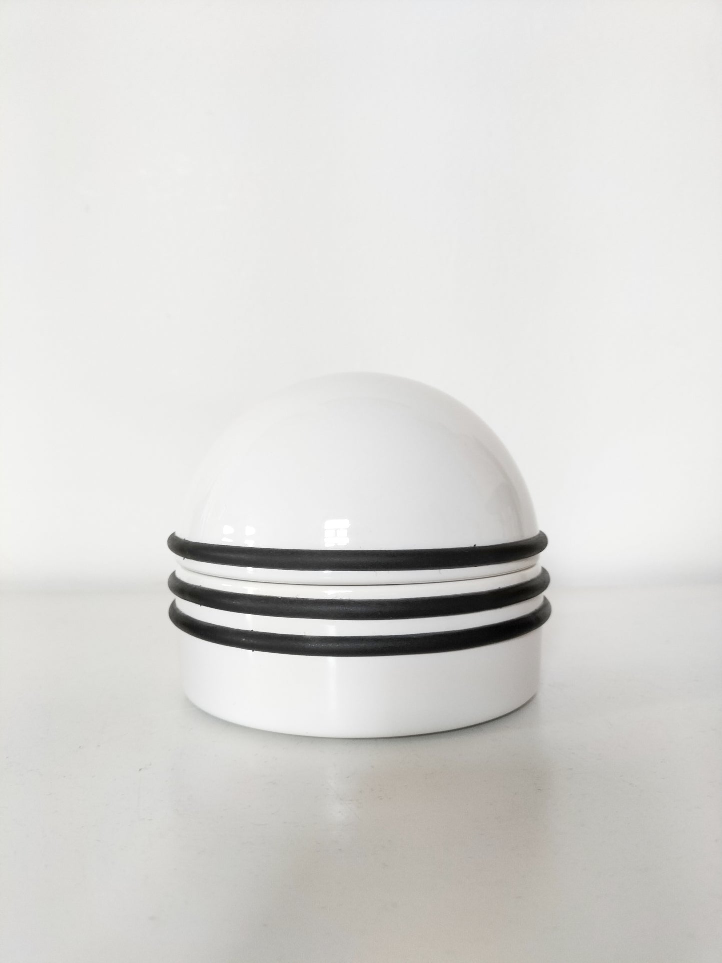 Boîte en porcelaine