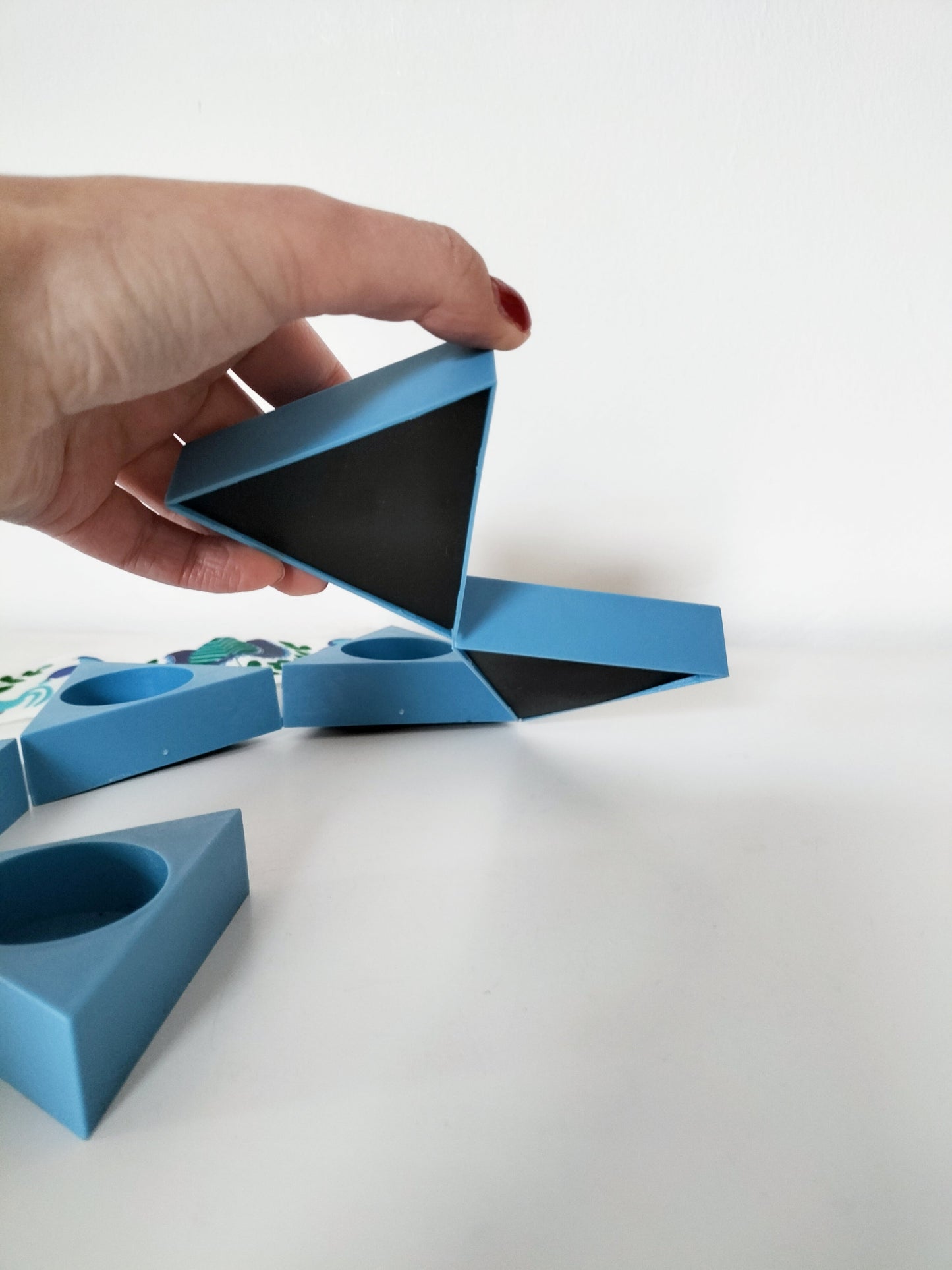Enfilade de 6 bougeoirs en plastique