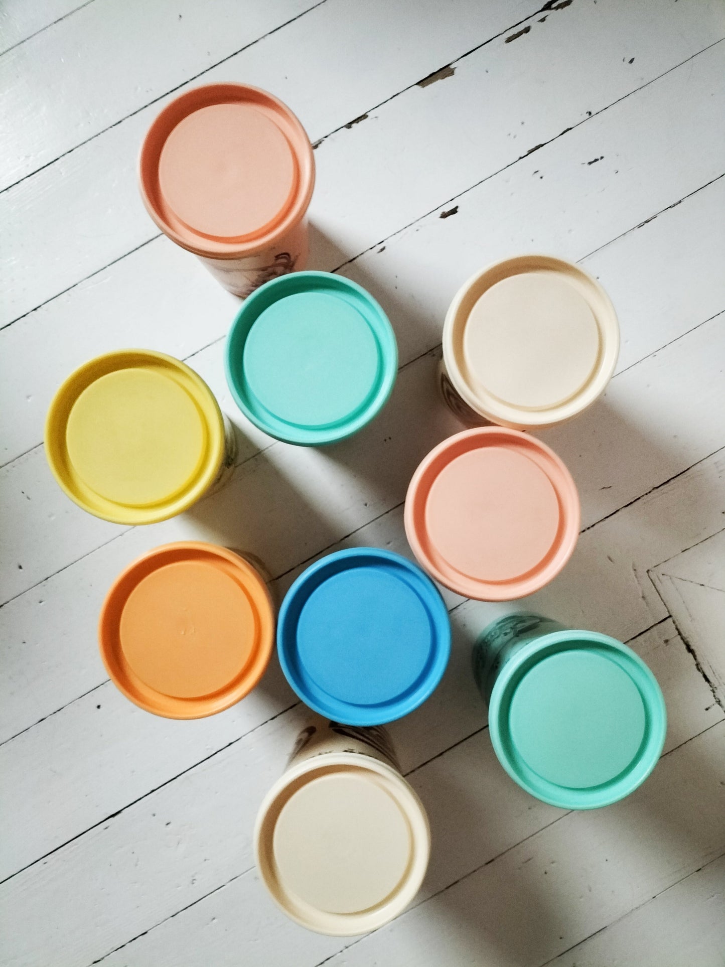 Boîte en plastique Yoplait vintage au choix