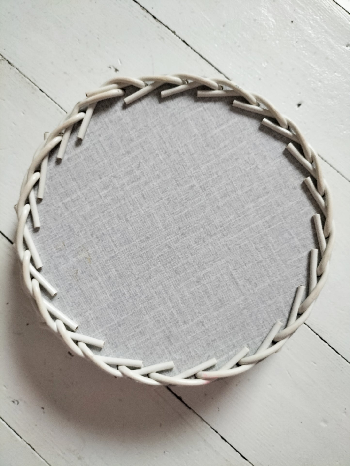 Petite corbeille formica et scoubidou