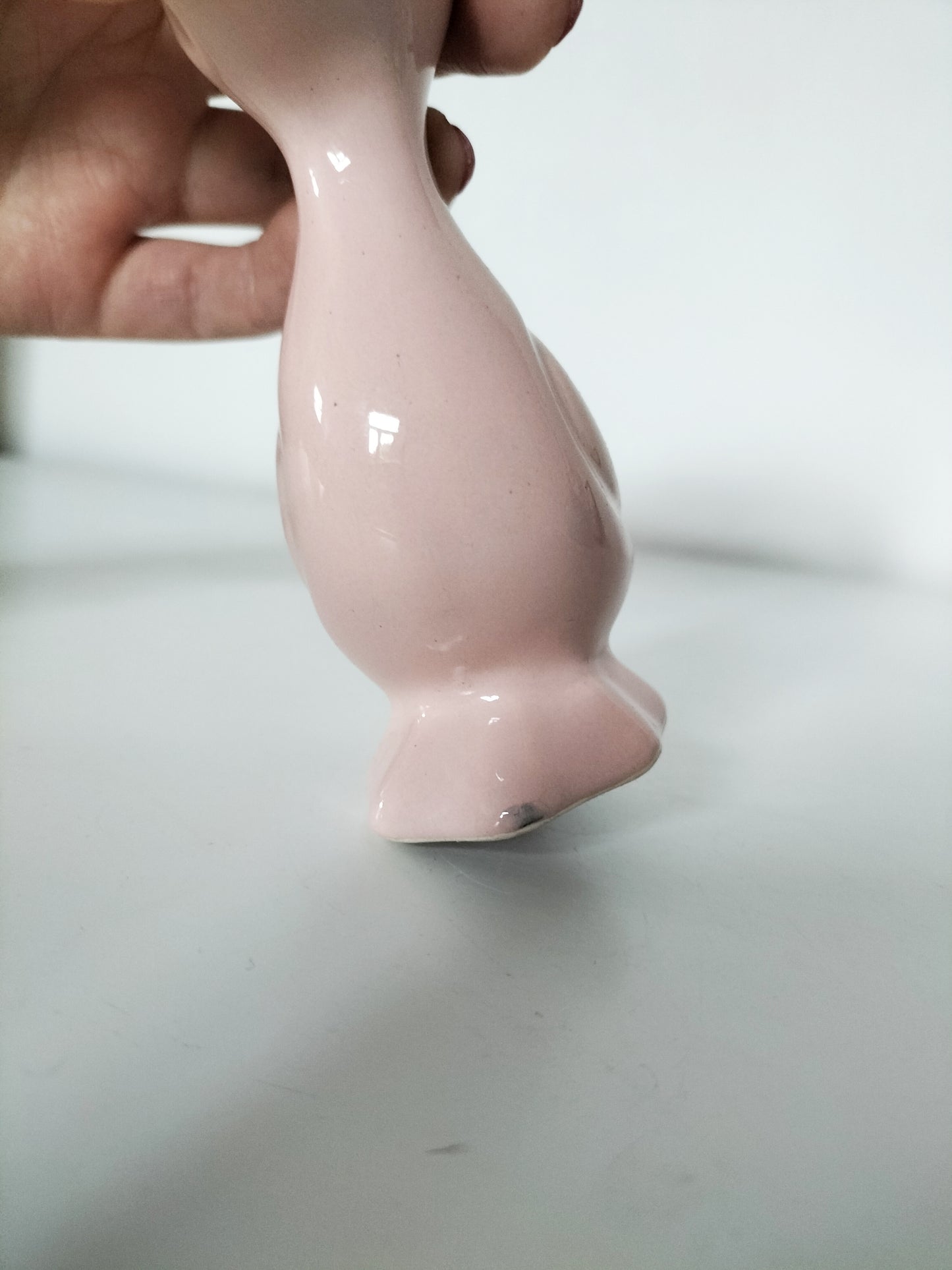 Petit canard en céramique rose