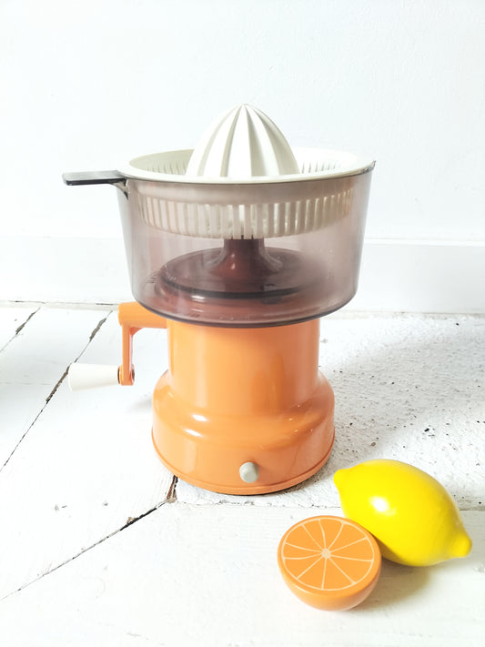 Presse-agrumes manuel à manivelle