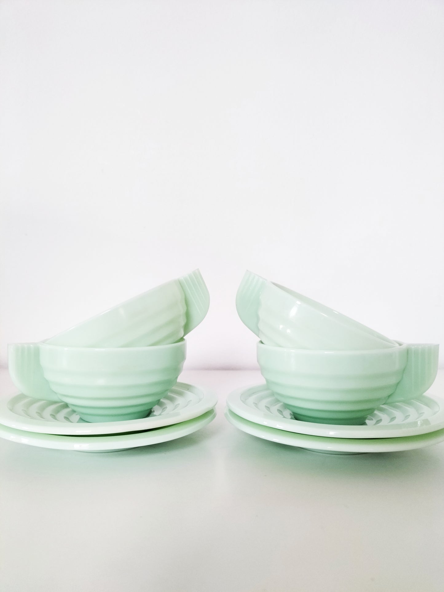 Ensemble de 4 tasses + sous-tasses