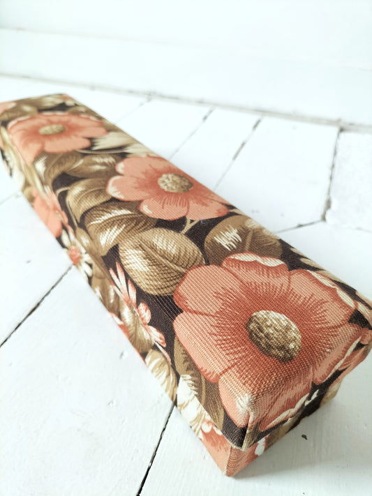 Ancienne boîte de mercerie