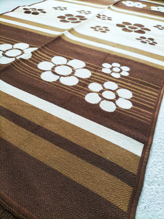 Grand tapis/ carpette décor fleuri