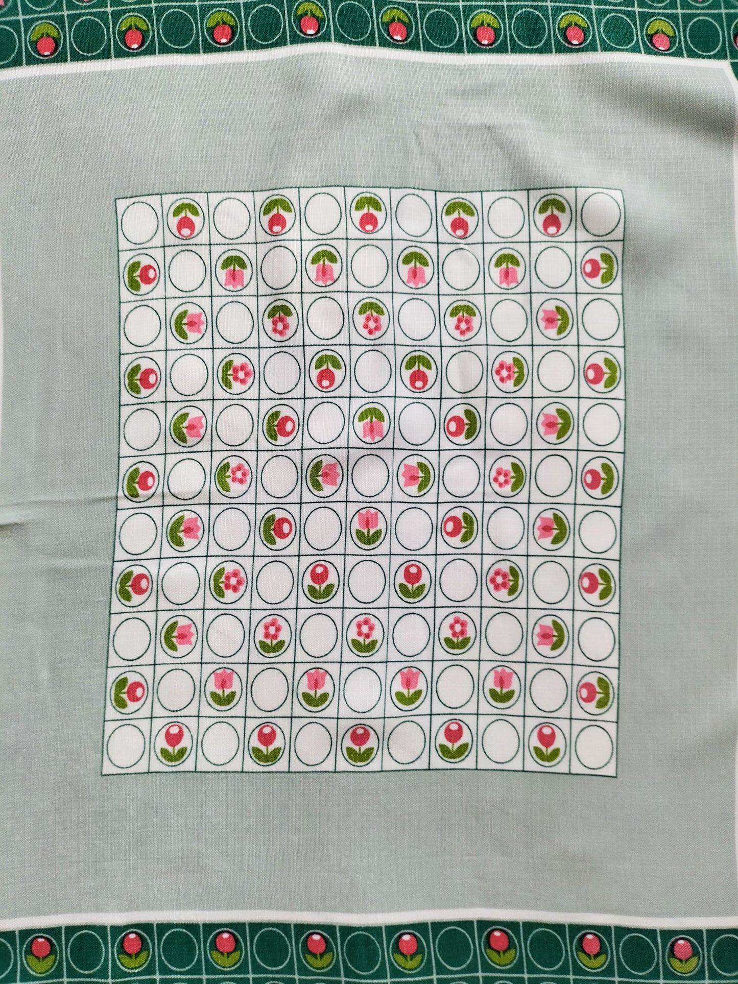 Petite nappe carrée