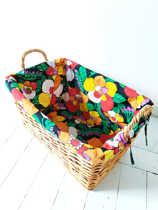 Panier en osier et tissu