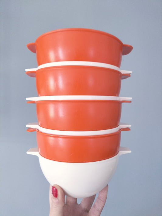 Duo de bols à oreilles en plastique blancs ou oranges au choix