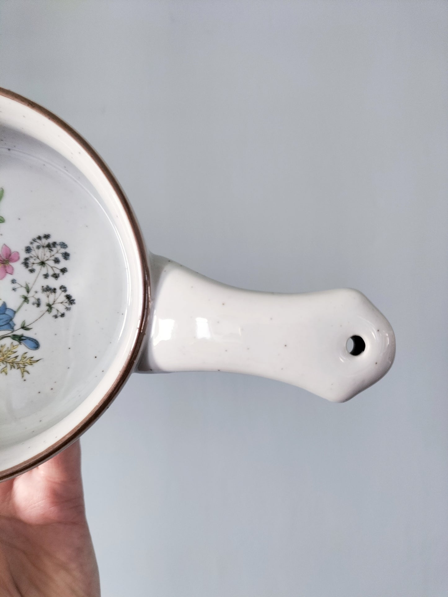 Cassolette en porcelaine