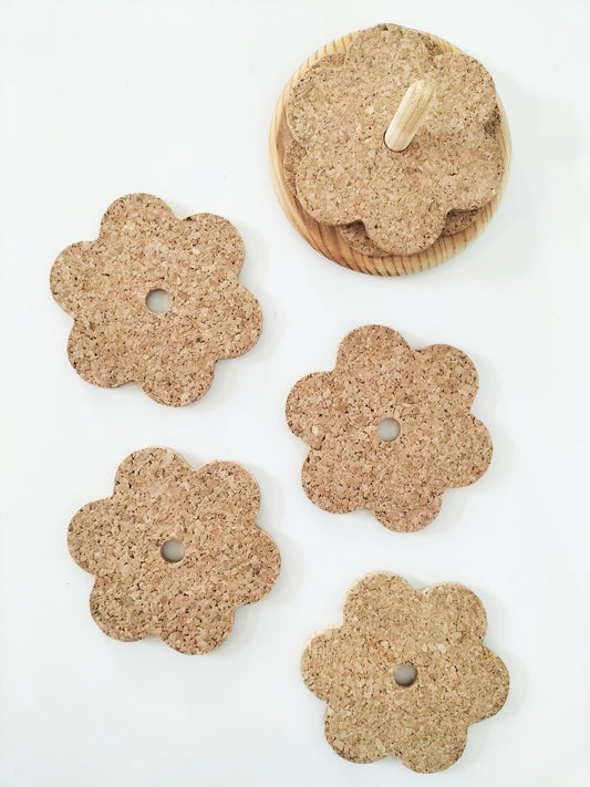 Ensemble de 6 sous-verres en liège forme fleur