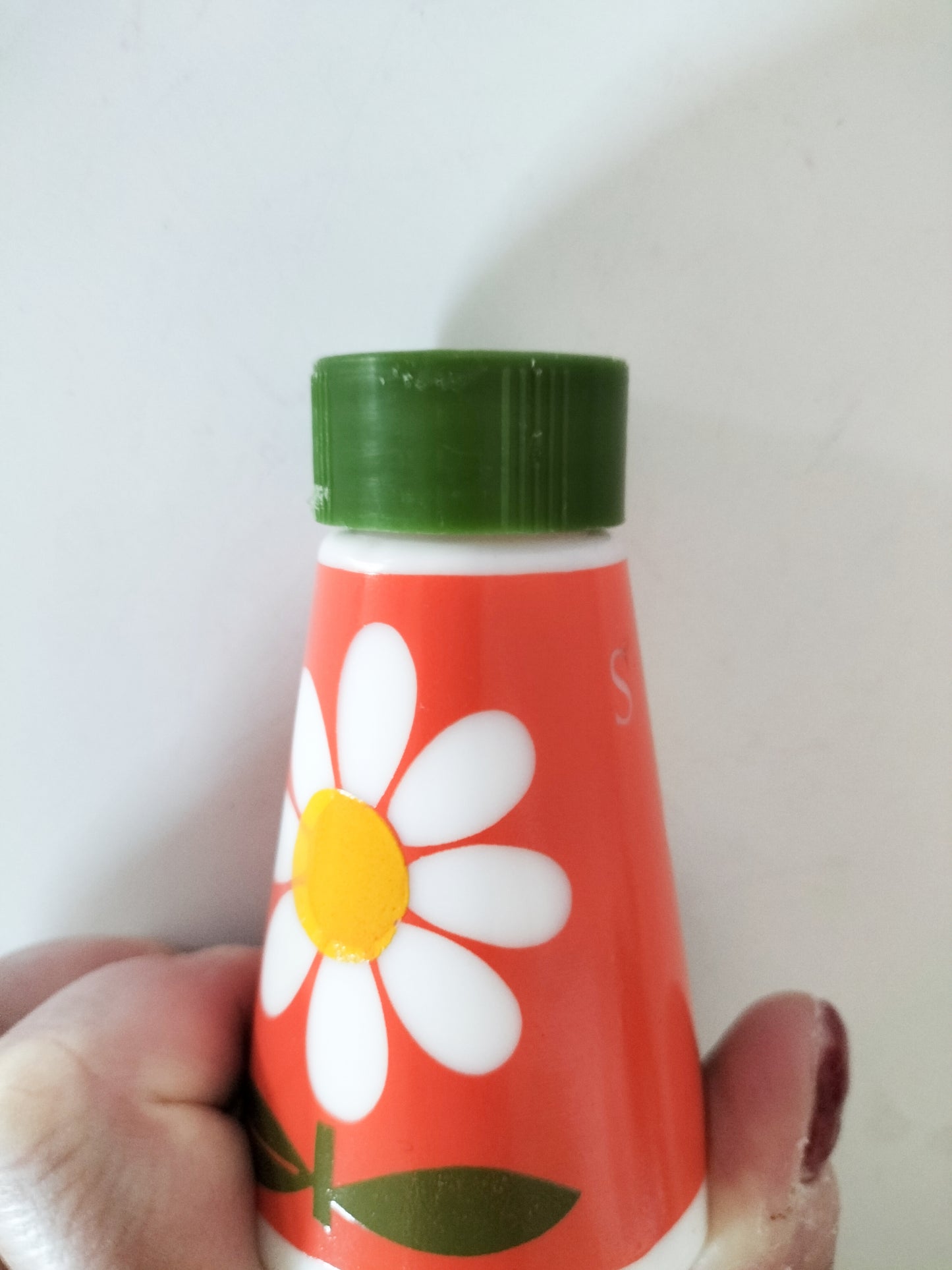 Huilier ou salière en opaline au choix
