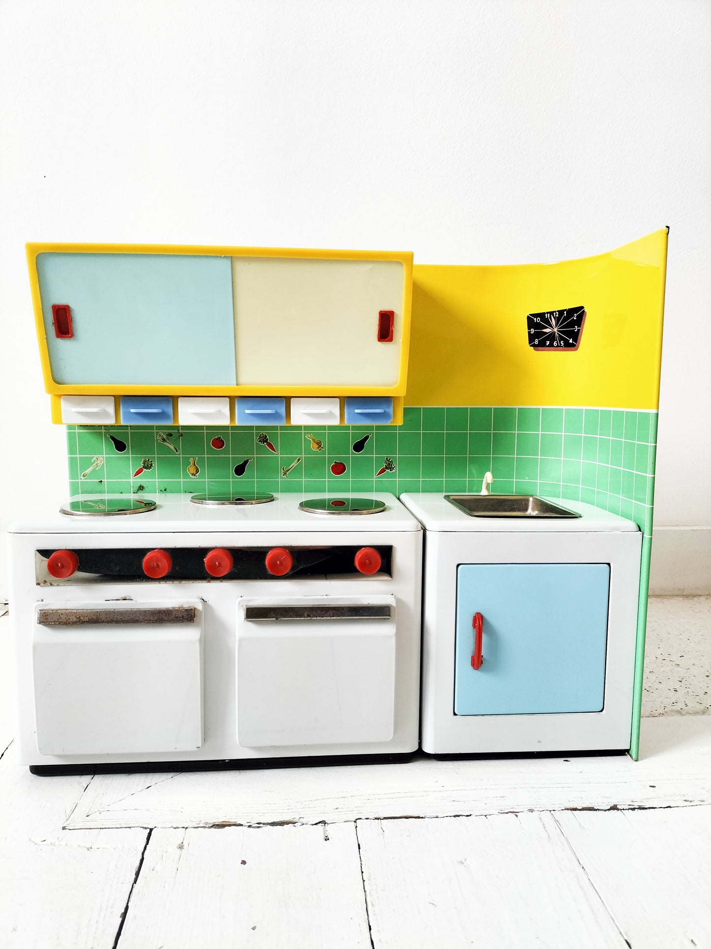 Cuisine miniature en tôle Punch par Atmega made in France