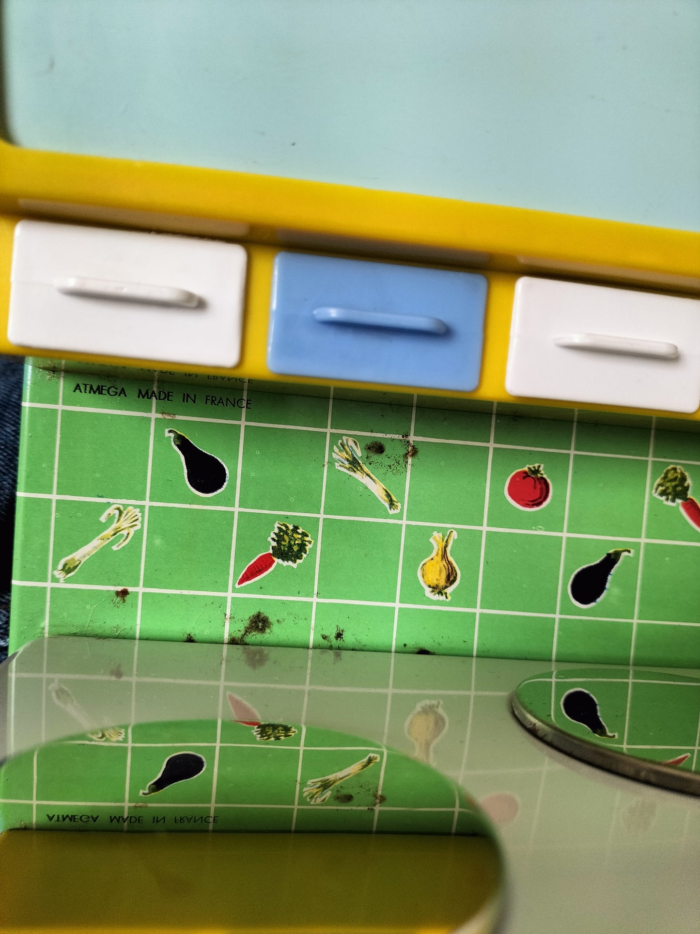 Cuisine miniature en tôle Punch par Atmega made in France