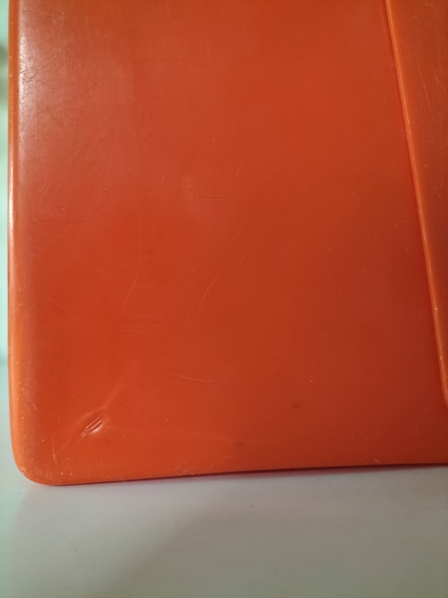 Petite poubelle en plastique