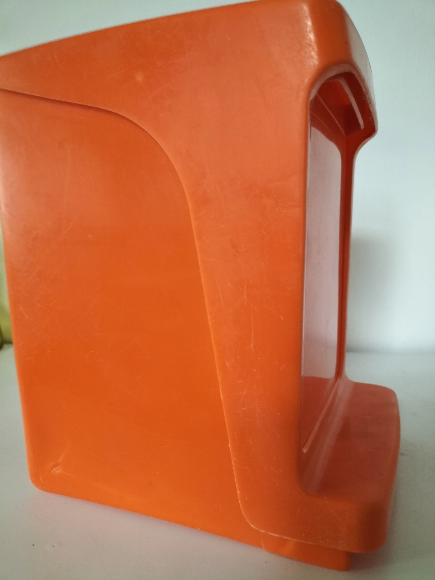 Petite poubelle en plastique