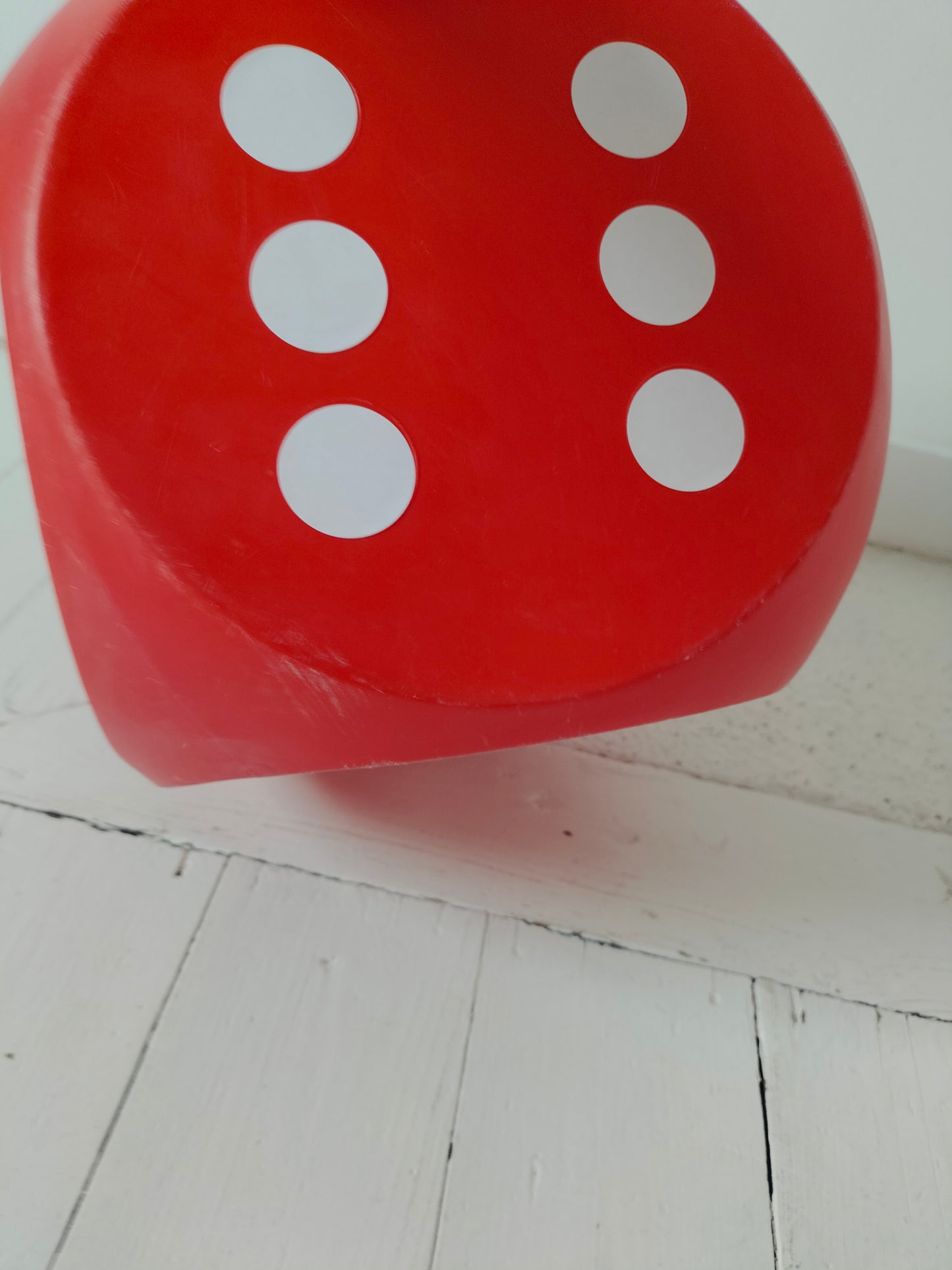 Grosse boîte dé publicitaire Lever