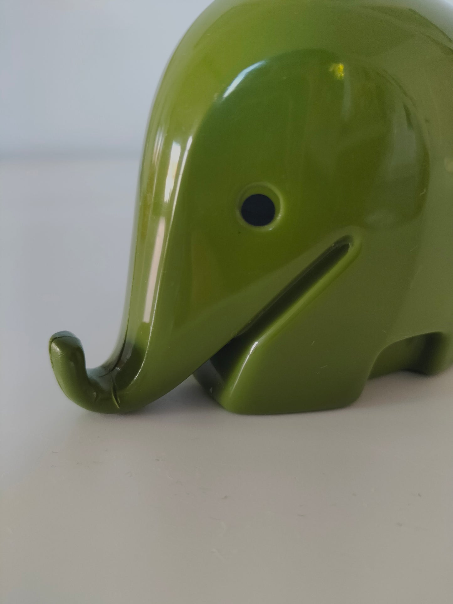 Petite tirelire éléphant Drumbo au choix
