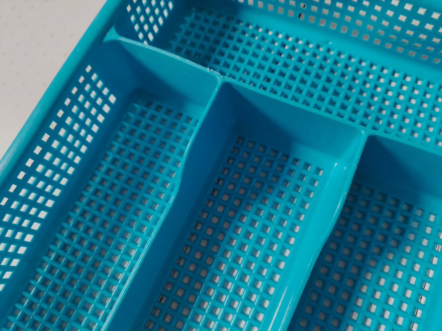 Range couverts en plastique