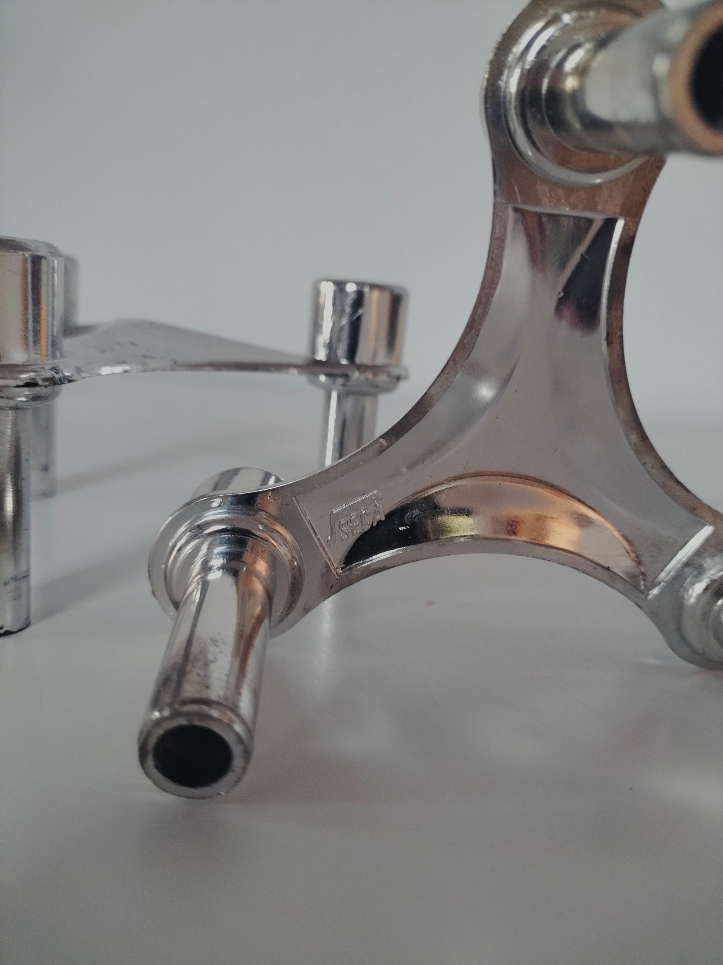 Ensemble de 4 bougeoirs en plastique Seca