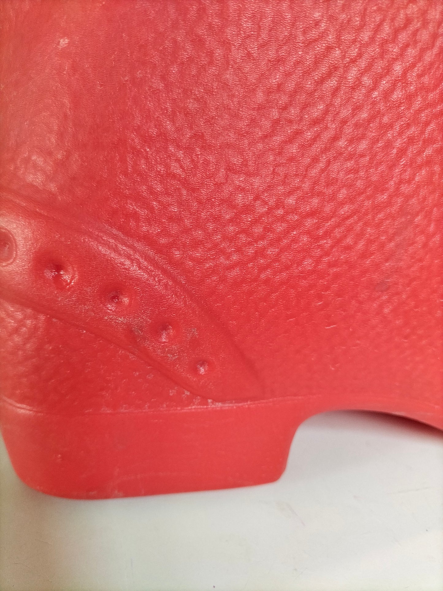 Énorme botte de Noël en plastique - ancien contenant publicitaire de lessive