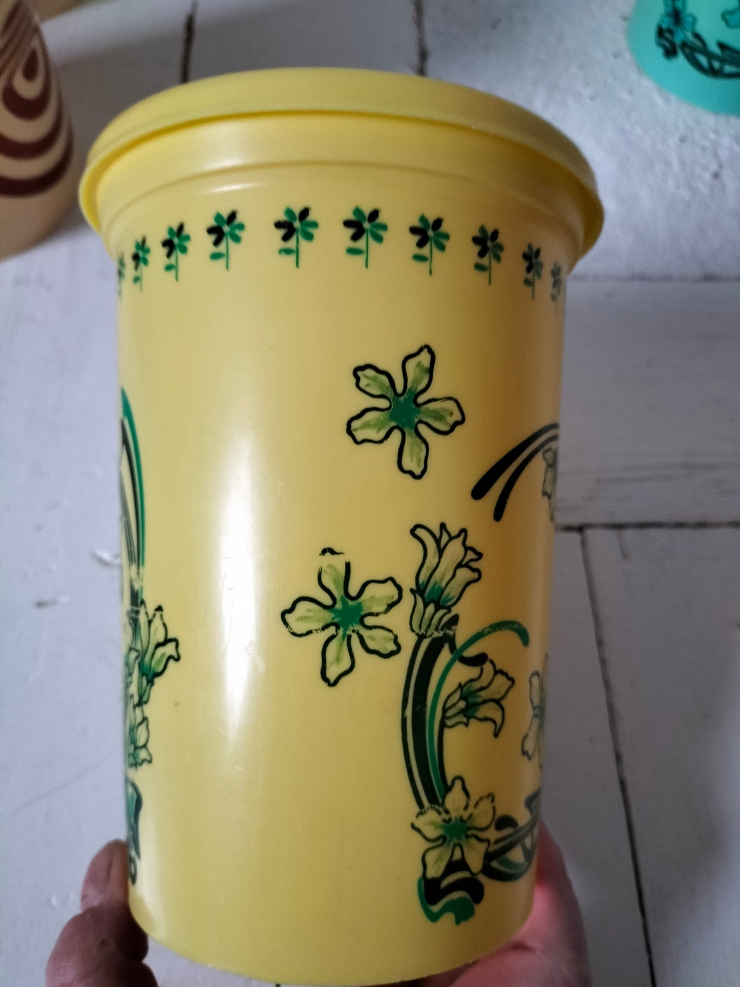 Boîte en plastique Yoplait vintage au choix