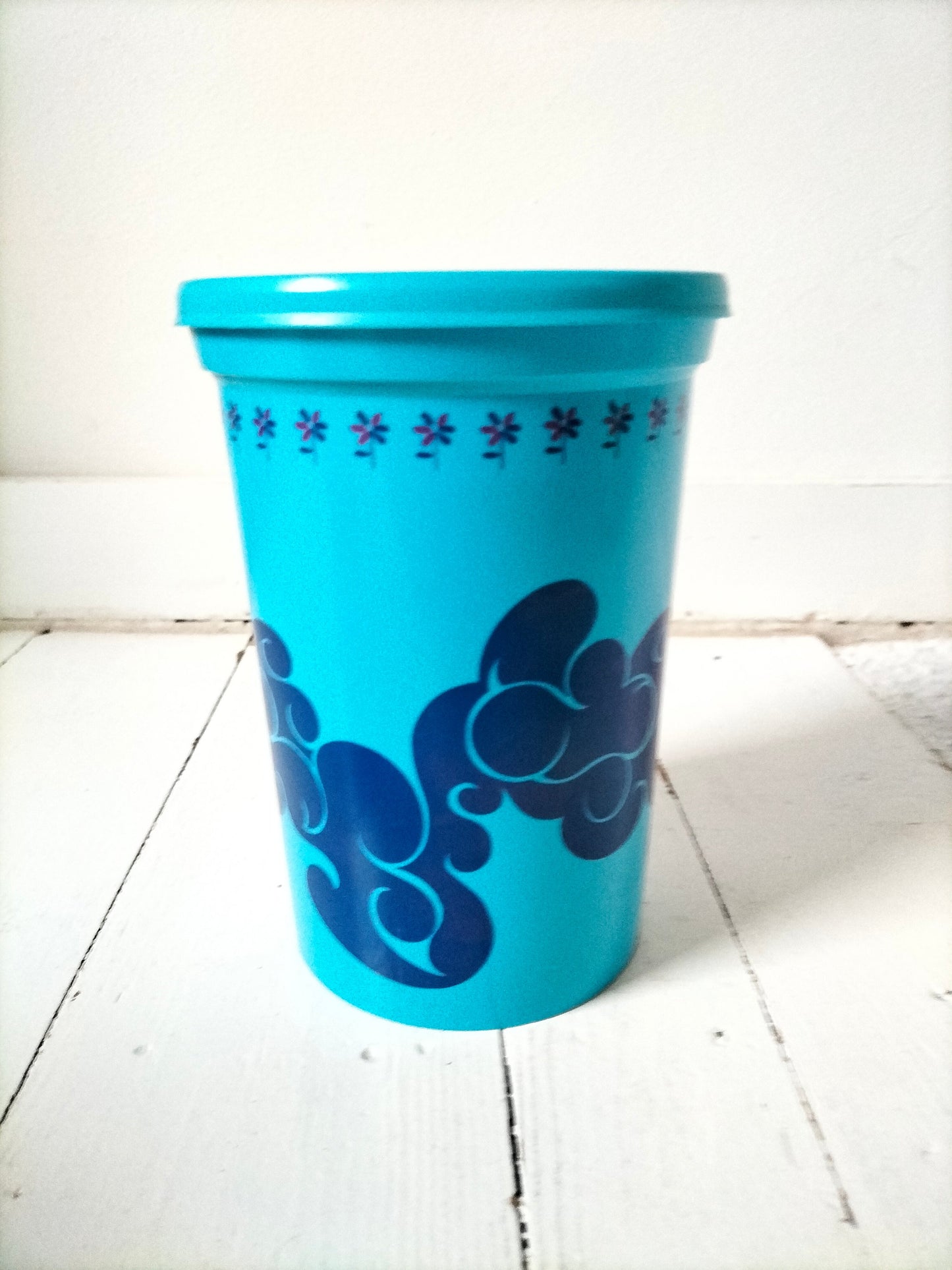 Boîte en plastique Yoplait vintage au choix