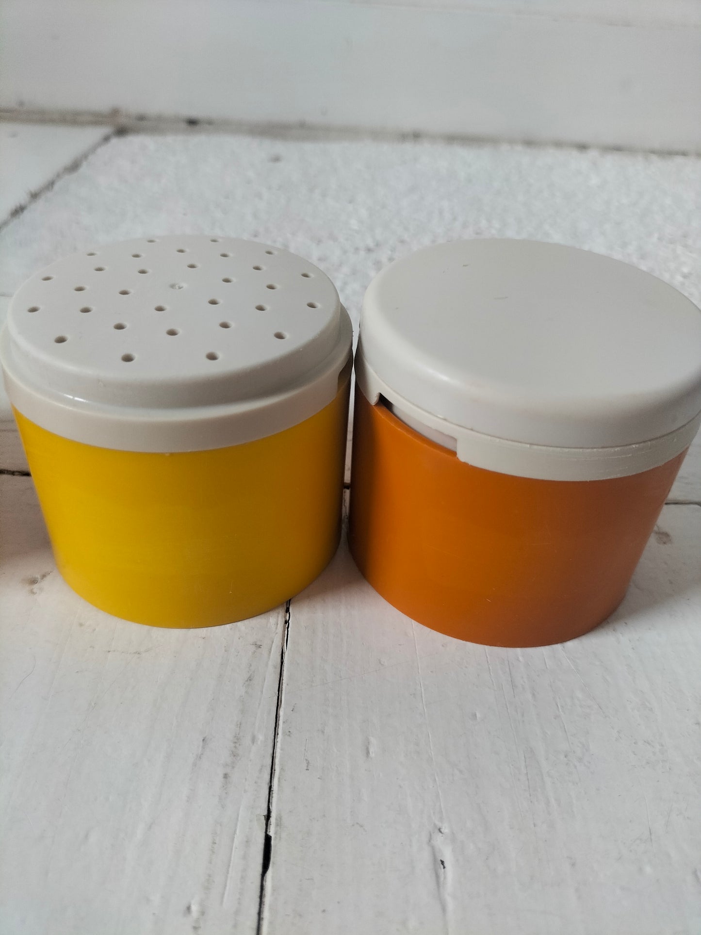 Tour à épices Tupperware vintage