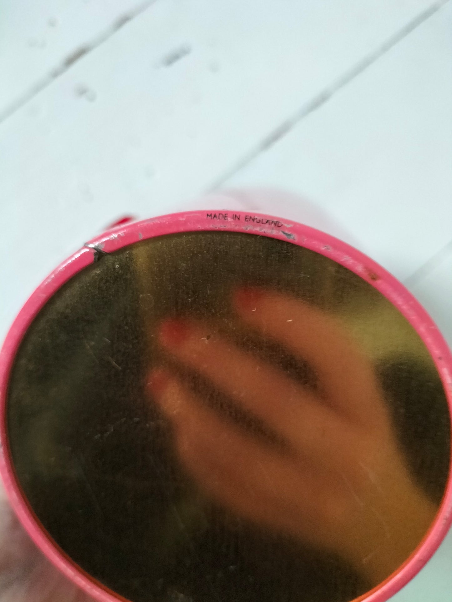 Boîte métallique England