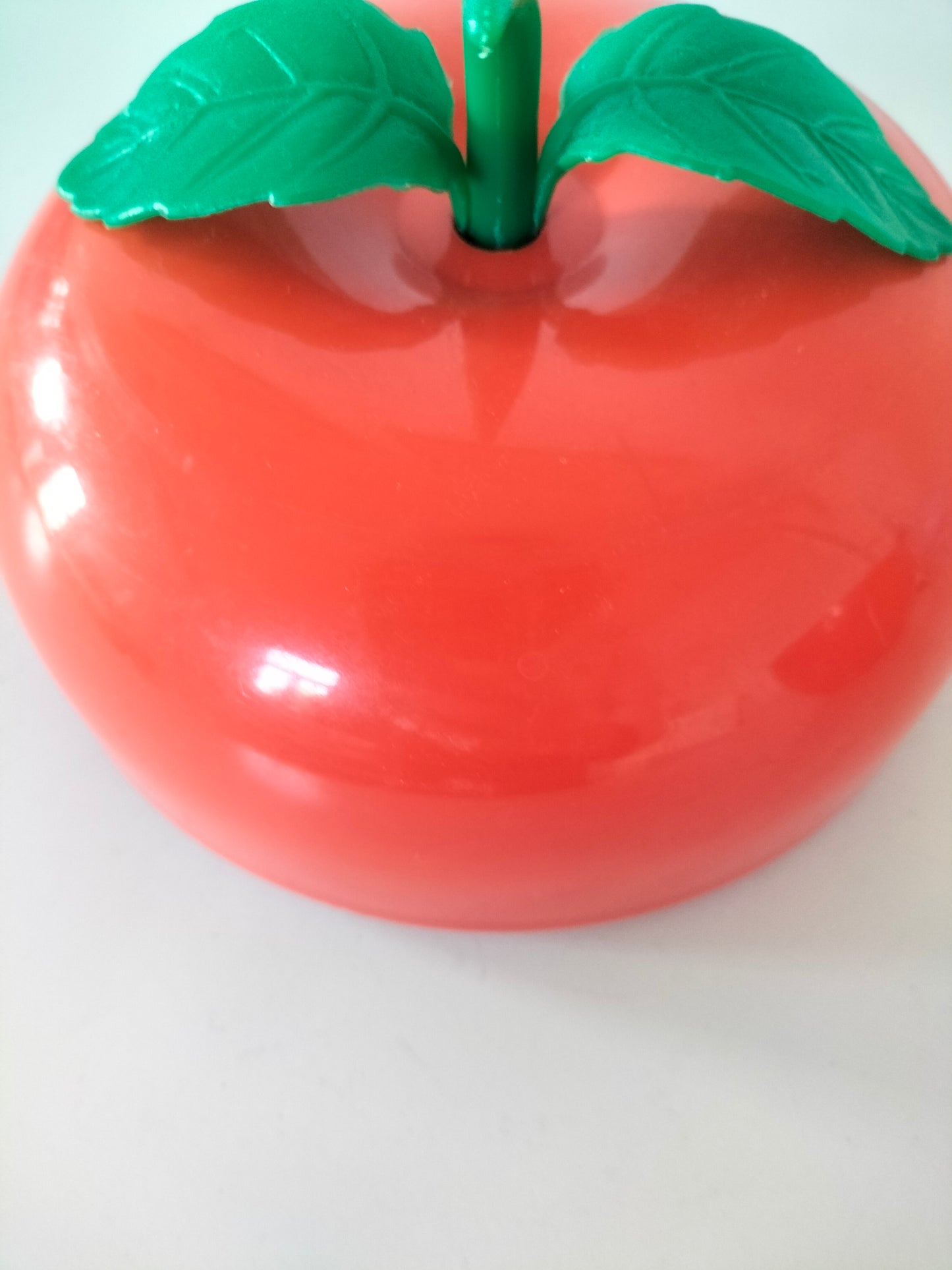 Pomme à glaçons rouge orangé made in Italy (Veropam Paris?)