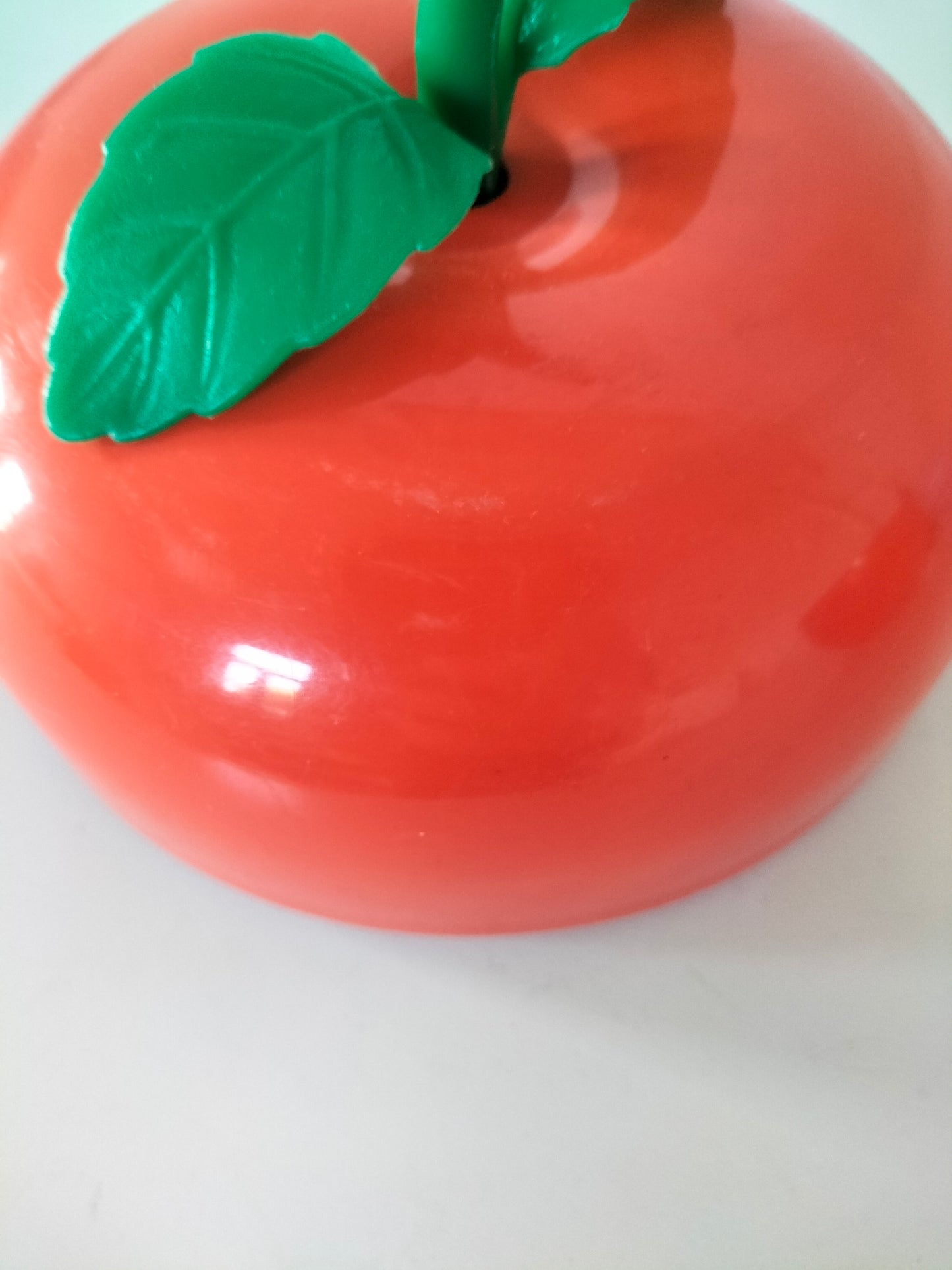Pomme à glaçons rouge orangé made in Italy (Veropam Paris?)