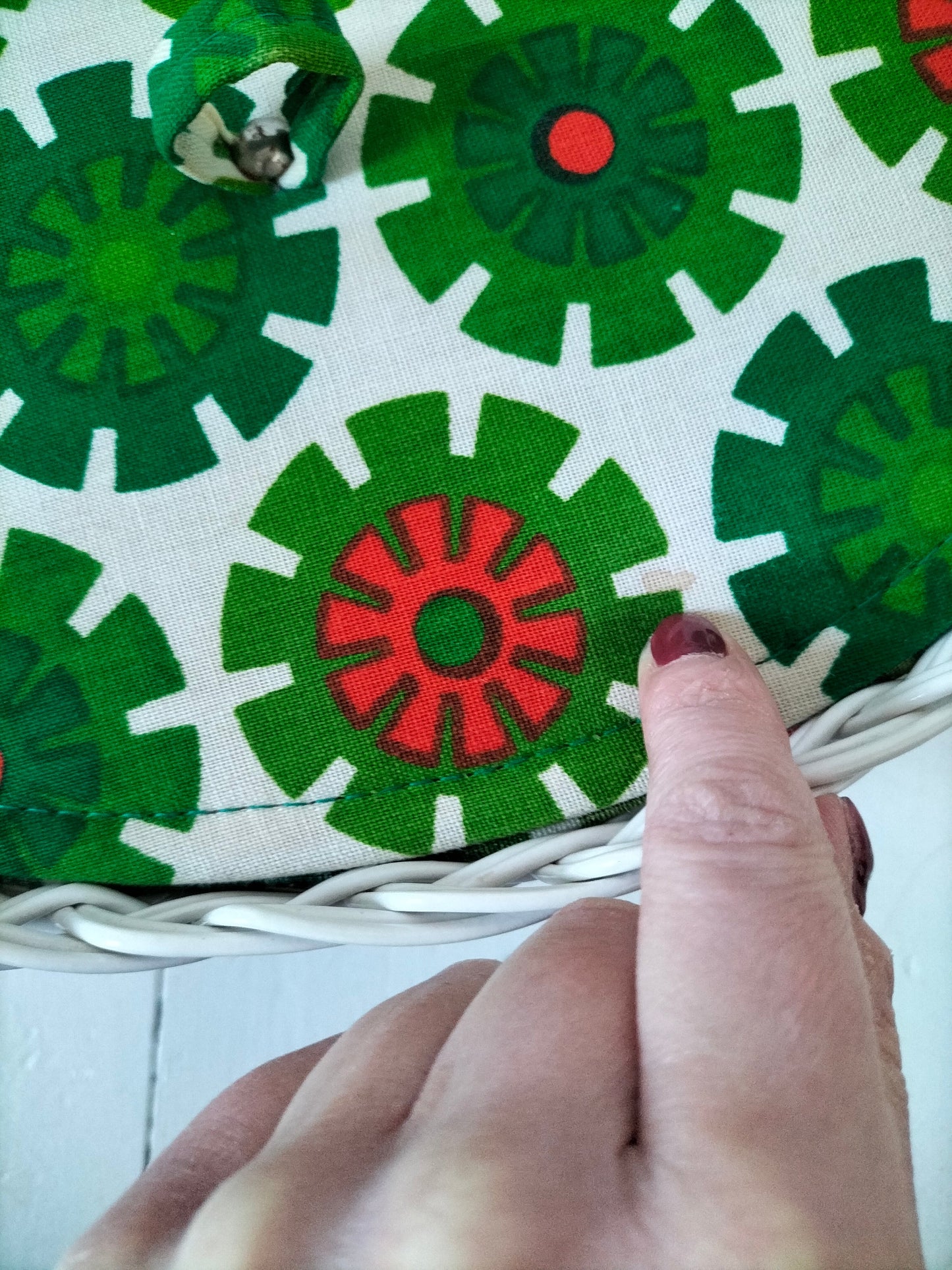 Boîte/ panier à couture travailleuse tissu et scoubidou