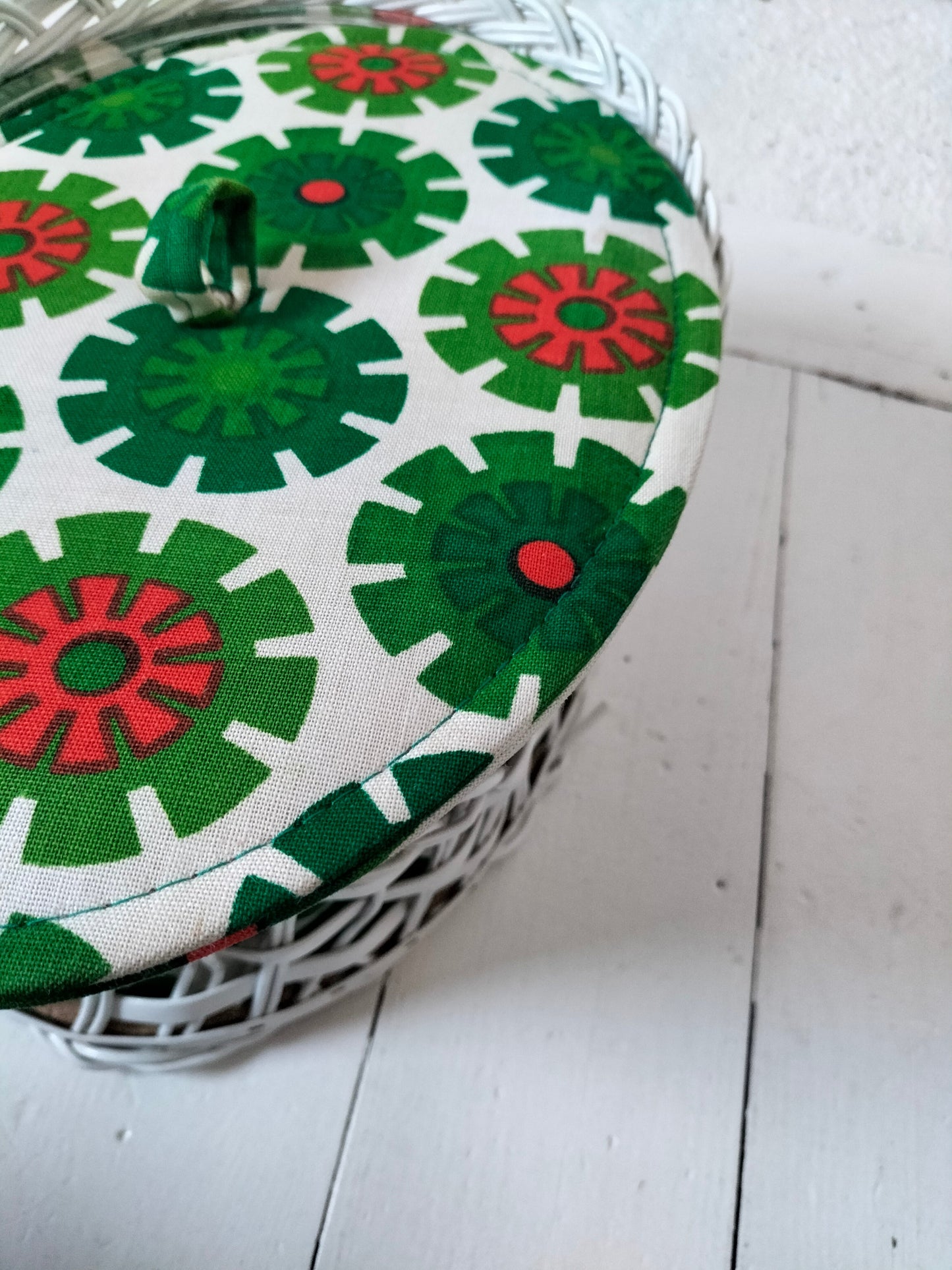 Boîte/ panier à couture travailleuse tissu et scoubidou