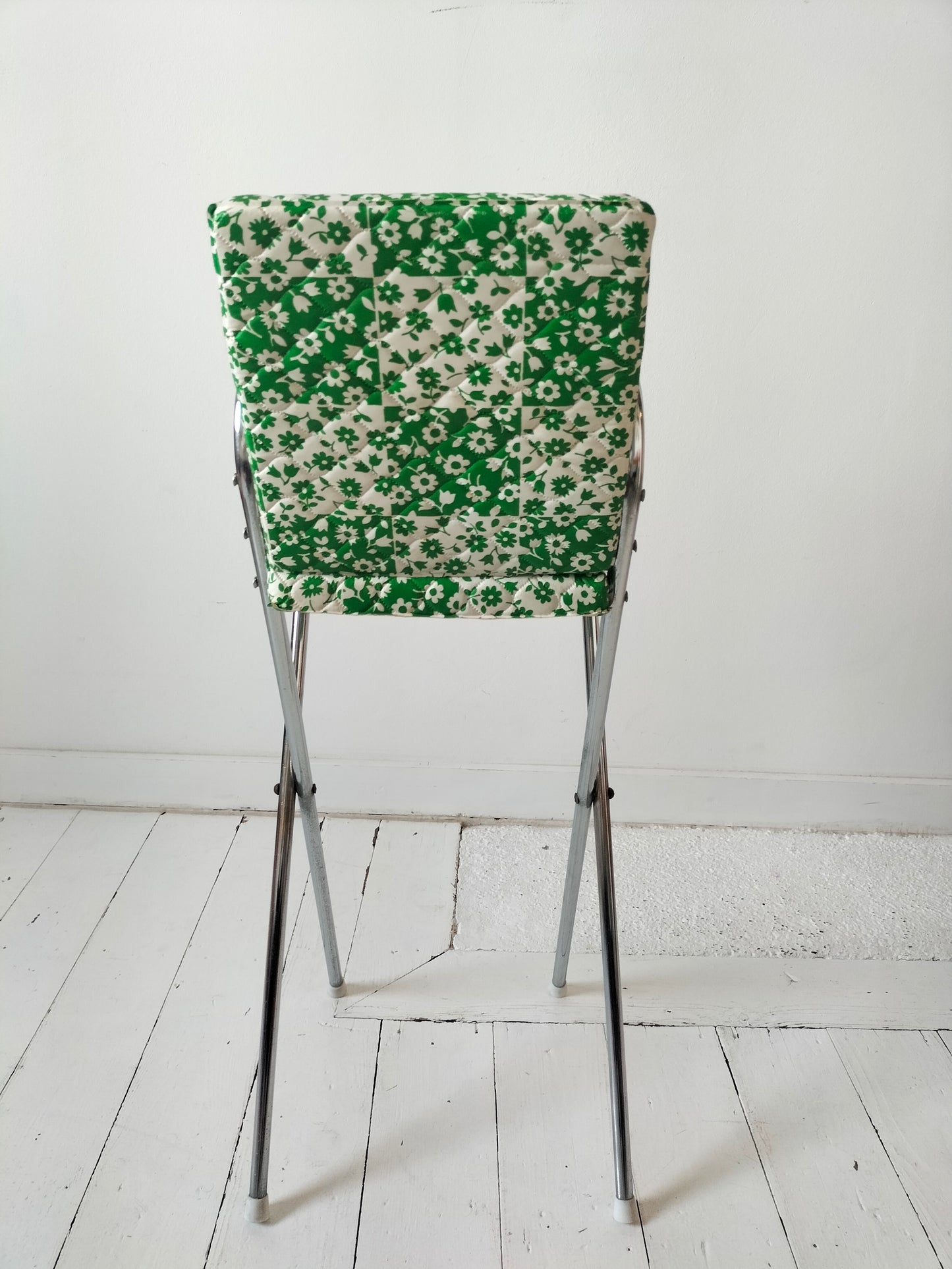 Chaise haute pour poupée